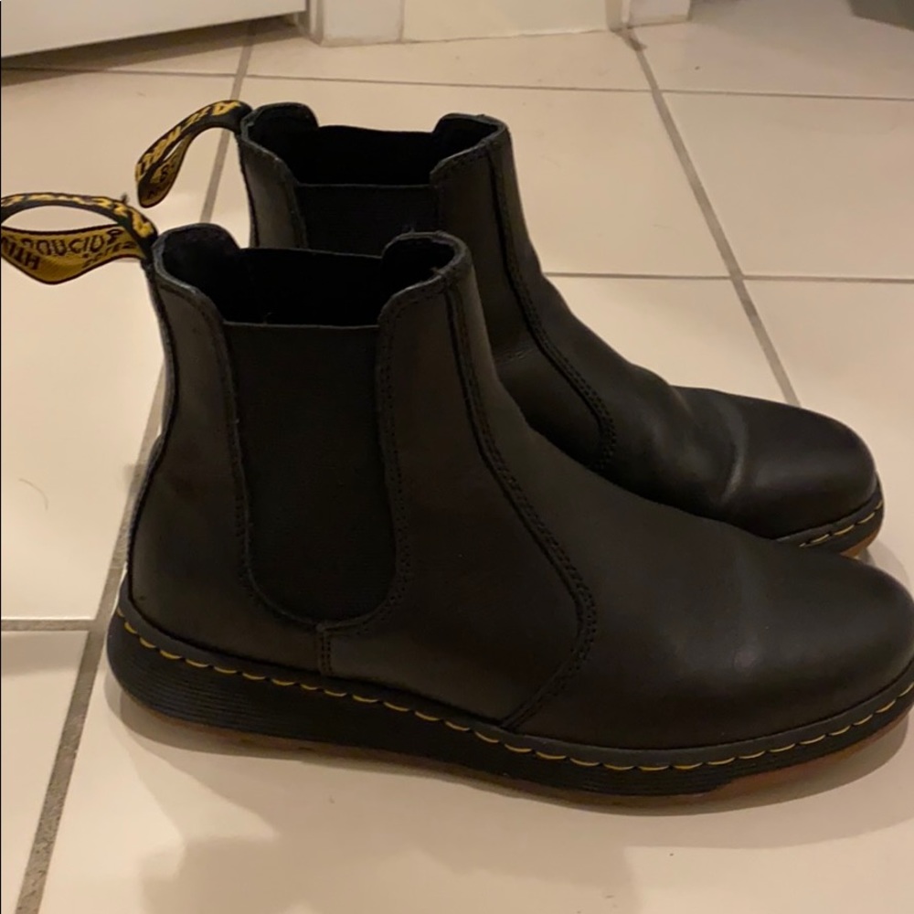 Dr. Martens Grayson Air walk boots unisex